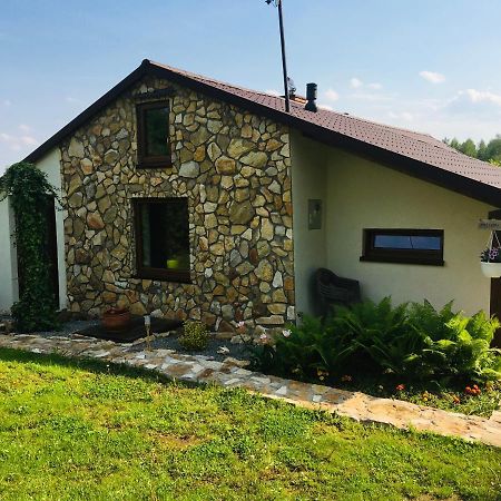 Czytelnia W Sadzie Villa Krzykawka Bagian luar foto