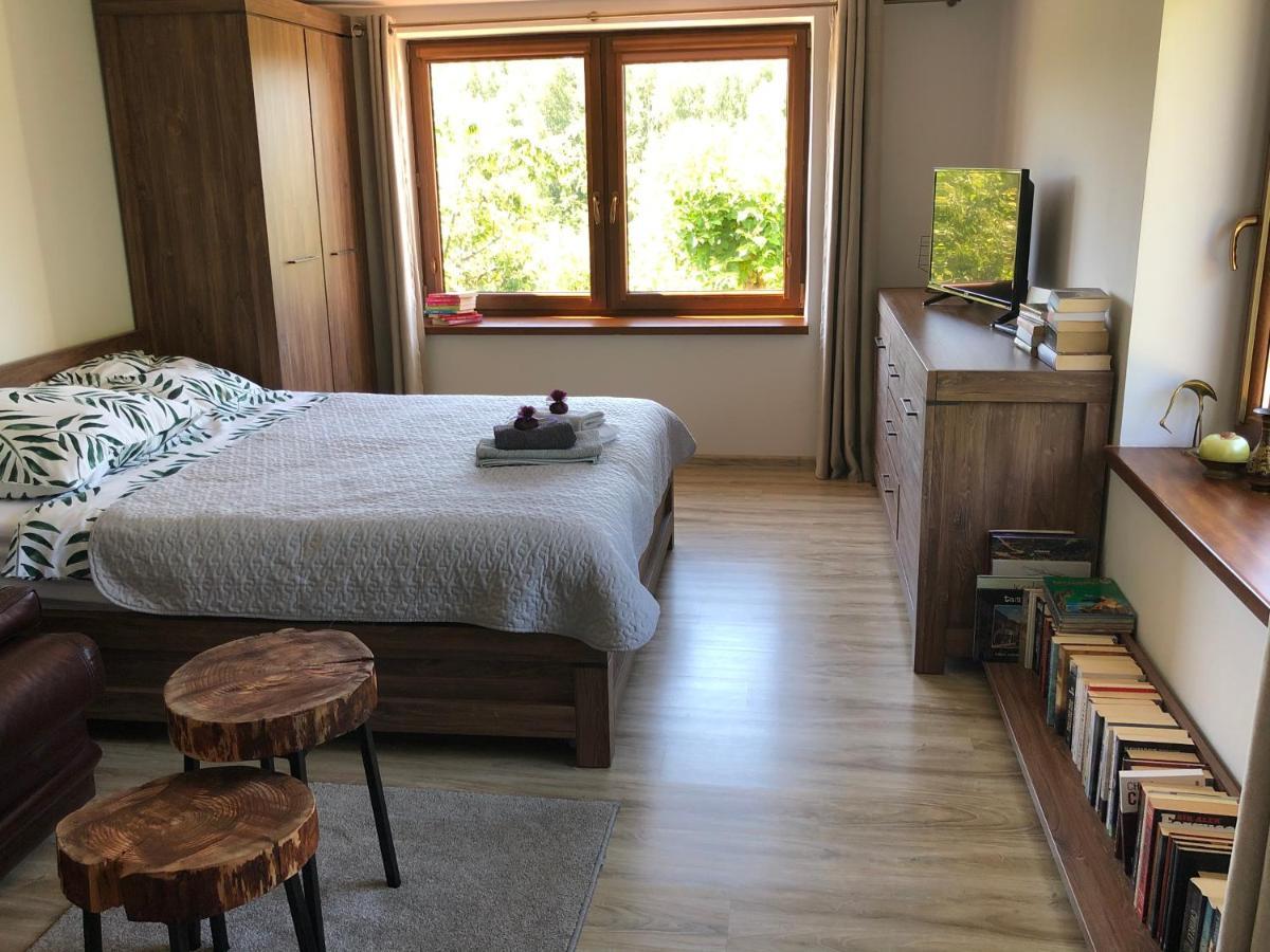 Czytelnia W Sadzie Villa Krzykawka Bagian luar foto