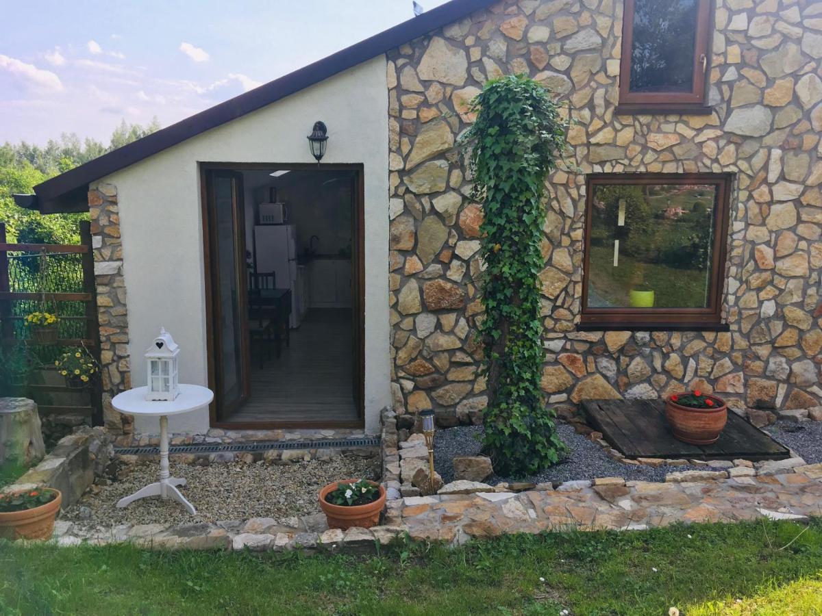Czytelnia W Sadzie Villa Krzykawka Bagian luar foto